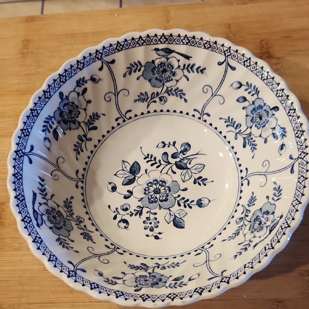 Johnson Brothers Blue Floral INDIES Serveware Bowl - Picture 3 of 5